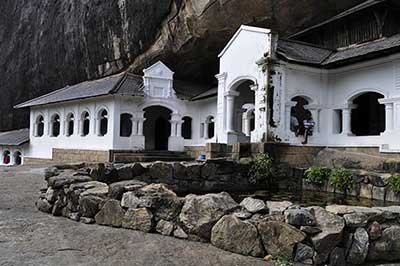 Dambulla Temple | achinilankatravels.com