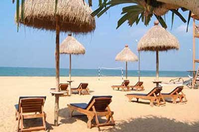 Achini Lanka Travels Mount Lavinia Beach | achinilankatravels.com
